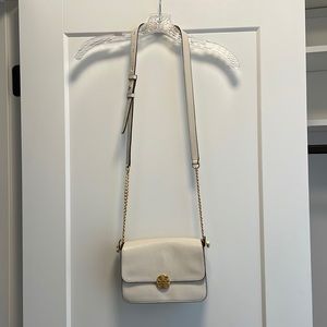Cream/off-white Tory Burch shoulder bag w/gold tone hardware